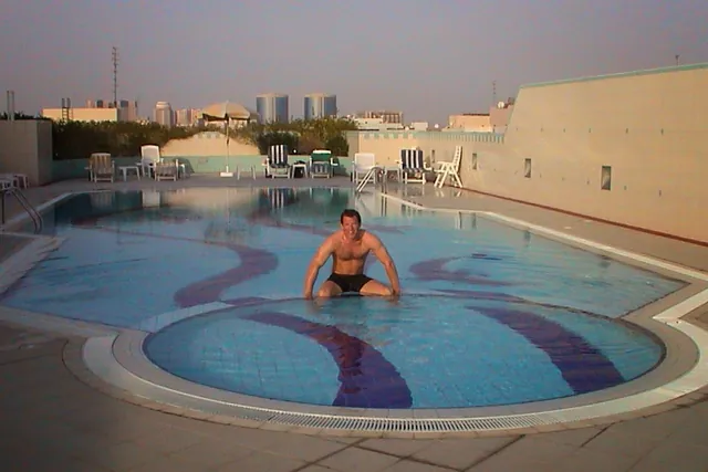Fond memories back to when I had a nice bod. Ladies, it's still pretty impressive, but not ripped like that ;)