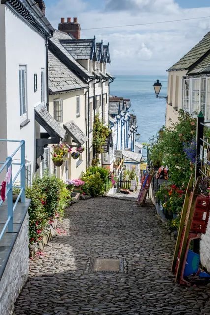 The steep cobbled road in the pretty village of Clovelly