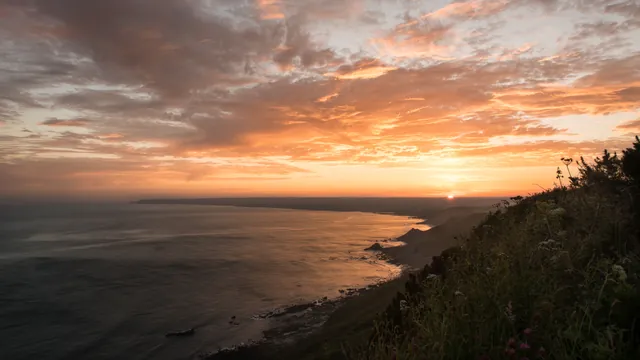 Very pretty sunrise at Dizzard Point
