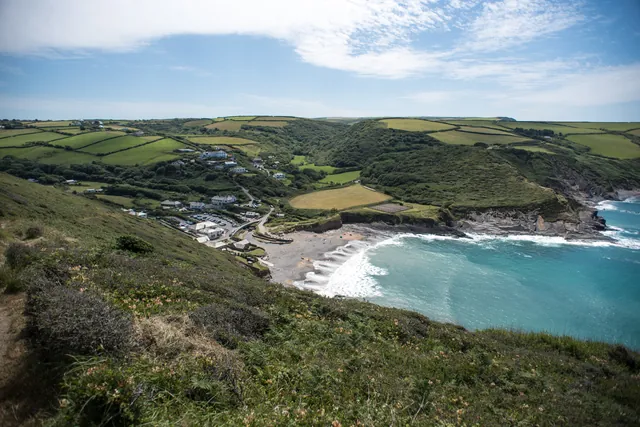Dropping into Crackington Haven
