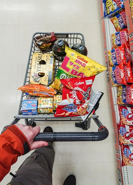 Teeny tiny shopping trolleys. You'd be forgiven for commenting that I'd accidentally picked up a child's trolley. But no, these can be a standard offering for adults to use in the enormous, Americanised supermarkets that they have here