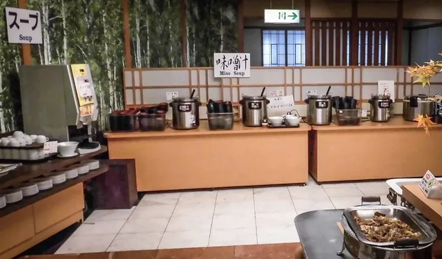 For some reason, Japanese hotels, certainly in Hokkaido, think that folks want to eat the same meal morning, noon and night. Soup, iced udon noodles, fish, stir fry - that's good for eating any time of day, no?