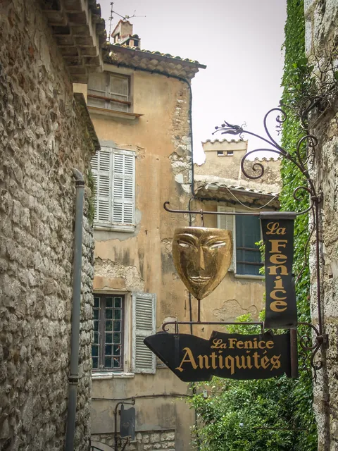 Southern France Roadtrip — photograph 9