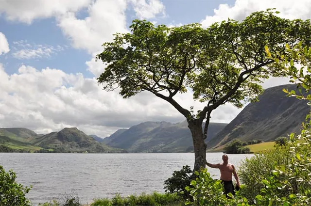Tree-man Grundy enjoying the walk
