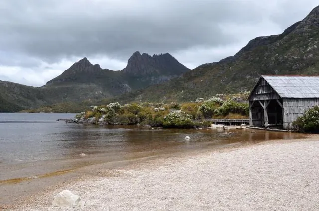 Dove Lake Boathouse - the detour was worth it to get this view