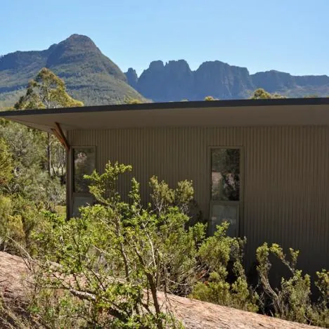 Bert Nichols hut with the Du Cane mountain range in the background