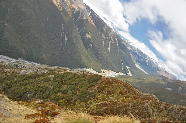 The valley below looks spectacular with the snaking Waimakariri River and the snow capped peaks