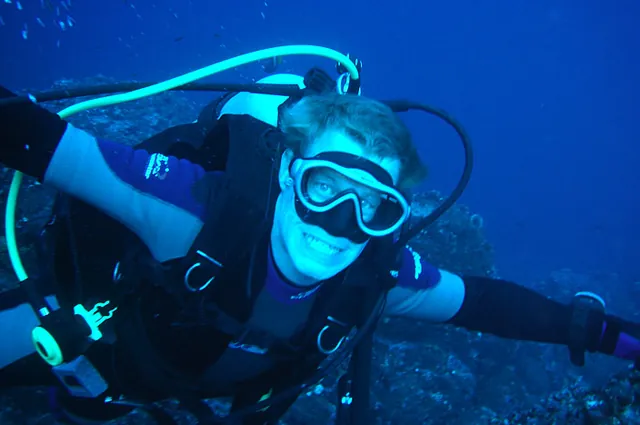 Looking good meister. Now let's see what's to be seen in Galapagos waters