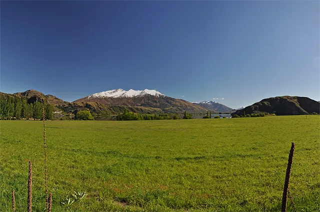 The drive up through Glendhu Bay is spectacular in itself