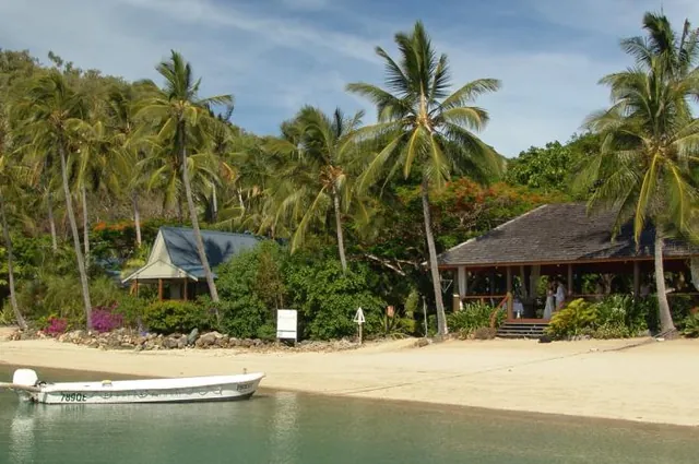 A young English couple getting married in this spectacular tropical island setting