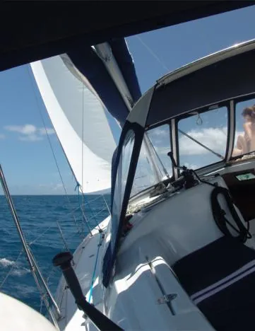 Life out on the open waves - heading for Hayman Island