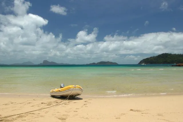 Boat anchored up, we panga to shore for an idyllic lunch picnic at Turtle Bay on Whitsunday Island